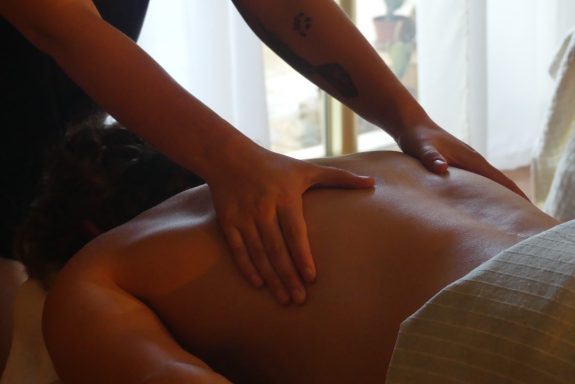 Massage segmentaire du dos