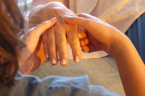 Massage segmentaire des mains